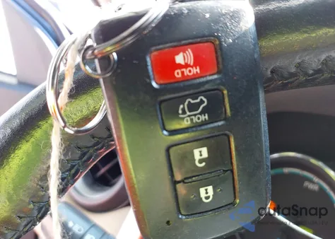 2017 Toyota Rav4 Hybrid Limited z USA, uszkodzony, nr VIN JTMDJREVXHD132498